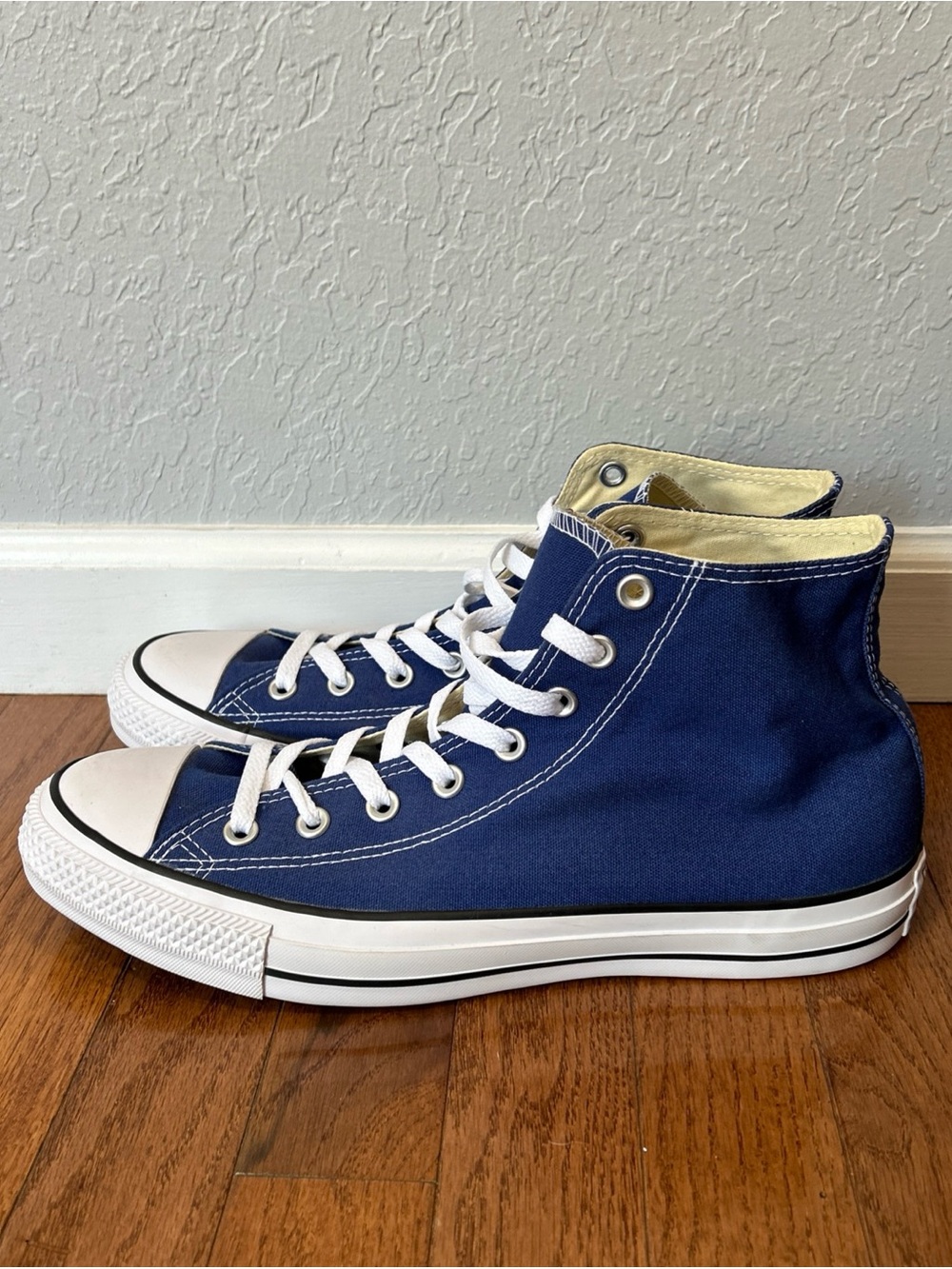 Converse Chuck Taylor Sneakers High Top Shoes Men’s Size 11 Blue